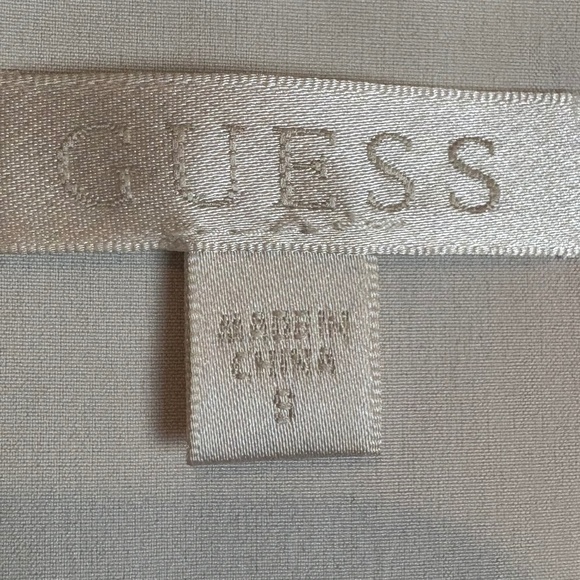 Guess Ferra Daisies Floral Print Short Sleeve Wrap Top w/ Material Belt Tie NWT - Picture 10 of 16